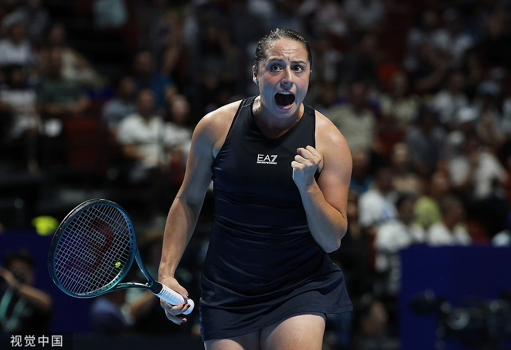 两人底线相, 拿到破发机 两人底线相, 拿到破发机