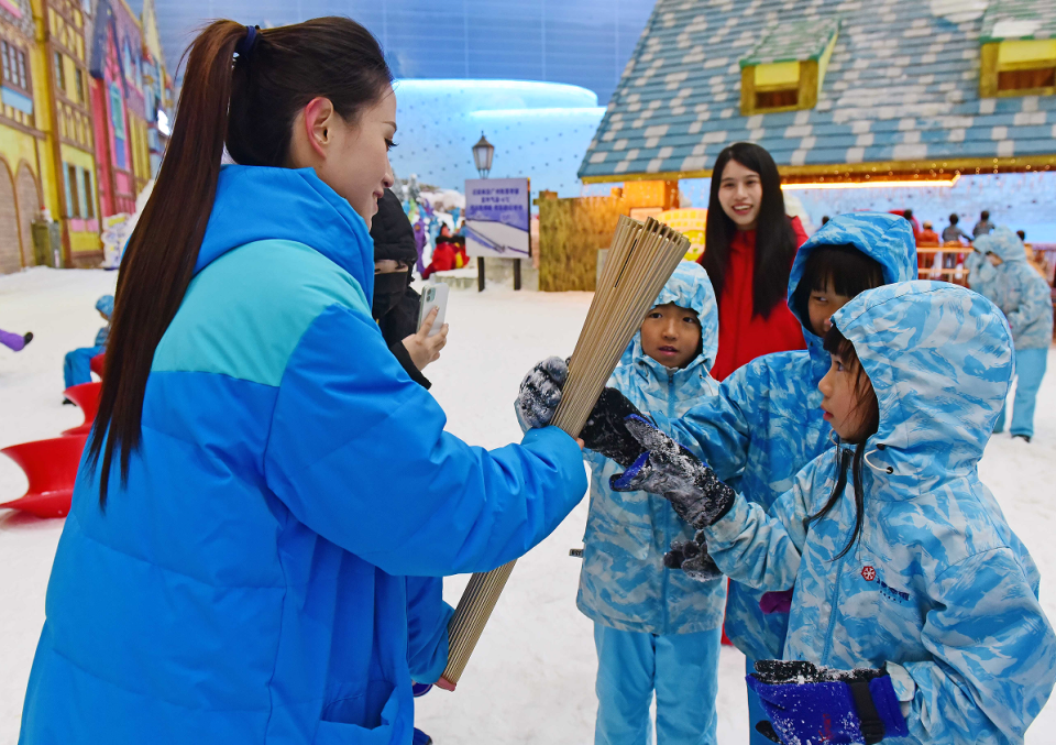 src, 推向了另一