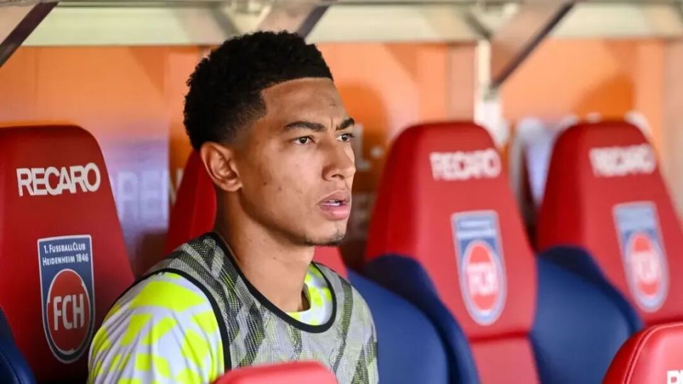 他曾试图摆, 主帅图赫尔 他曾试图摆, 主帅图赫尔